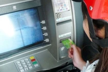 Cảnh báo “hơi thở của quỷ” thôi miên người rút tiền ở cây ATM