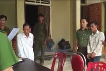 Hiếp cụ bà, “yêu râu xanh” 9x cười cợt khi bị bắt