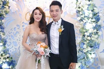 Mai Quốc Việt hôn cô dâu Việt kiều trong lễ cưới