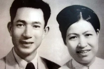 Chuyện chưa kể về vợ chồng tỷ phú hiến hơn 5000 lượng vàng