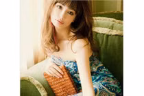 Mẫu Nhật U50 “nuột” hơn gái 18 khiến mày râu sốc nặng