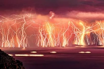 Kỳ lạ địa danh cứ 1 phút bị sét đánh 40 lần