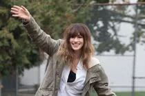 Soi bộ phim kỳ quặc nhất sự nghiệp Anne Hathaway