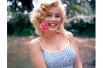 Marilyn Monroe và 2 lần bị xâm hại thời thơ ấu