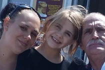 Chuyện tình lệch tuổi của cụ ông già hơn bố vợ