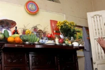 Cúng giao thừa: Trong gia đình, ai cúng sẽ mang lại may mắn?