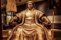 Câu chuyện cả giận mất khôn của Thành Cát Tư Hãn