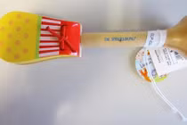 Bối rối lựa quà cho bé giữa “ma trận” đồ chơi Trung Quốc