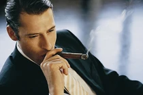 Ngậm ngùi nhận “quả đắng” vì trái tim nhầm chỗ 