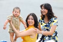 Người mẹ ăn cơm chan nước lã của HH Hà Kiều Anh