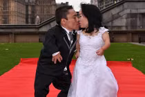 Tình đẹp như mơ của cặp vợ chồng lùn nhất thế giới