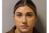 Nữ giáo viên Anh vào tù vì quan hệ với học sinh 15 tuổi