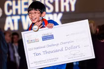 SV sốc nặng khi phải học chung với cậu bé thần đồng 