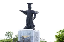 Ảnh: Cụm công trình tượng đài 1.500 tỷ xây 7 năm chưa xong