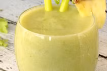 Bí quyết có vòng eo 56 với rau cần tây