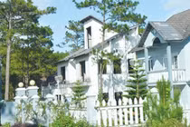 Thất kinh thôn 200 căn biệt thự ở Kon Tum