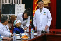 Kỳ tích phẫu thuật khối u khổng lồ sơn nữ mặt quỷ