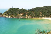 Cảnh đẹp Mũi Điện đang bị bê tông hóa