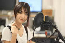 "Hot girl xe buýt" bỗng dưng nổi tiếng hay "chiêu trò" dàn dựng?