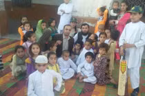 Chuyện lạ người đàn ông muốn sinh 100 con