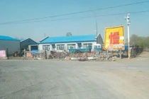 Ngôi nhà xui xẻo liên tục bị xe đâm vào