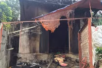 Bất ngờ tạt axit hàng xóm rồi về đốt nhà tự tử