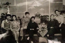 Lộ ảnh chân dung cũ của đại gia đình Phạm Băng Băng 