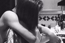 Hồng Quế khoe bạn trai sau khi công khai chuyện mang bầu