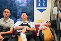 Nhà khoa học Mỹ cảnh báo nguy cơ “khủng hoảng thiếu ngủ toàn cầu“