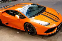 Học Cường đô la, thiếu gia Việt đua sắm Lamborghini độc lạ