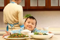 Con chậm tăng cân, cha mẹ nên biết những điều này