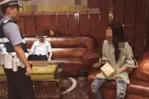 Chàng trai mang bạn gái đi gán nợ vì thiếu tiền trả karaoke