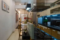 Nhà ống hẹp chất từng cen-ti-mét tại Quận 7, TP HCM