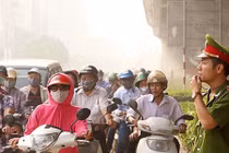 Xem lực lượng cảnh sát dày đặc chống ùn tắc ở thủ đô