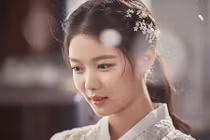 Top 5 nàng giáp sung sướng trăm bề khi kết hôn muộn