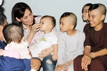 Lộ lý do Phi Nhung không lấy chồng, giấu con 20 năm