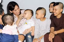 Lộ lý do Phi Nhung không lấy chồng, giấu con 20 năm