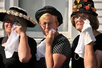 Kiếm bộn với những nghề “bá đạo nhất quả đất“ 