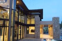 Biệt thự long lanh của vợ chồng ca sỹ Đan Trường 