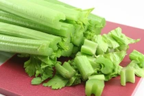 Cách nấu rau cần tây ngon ngọt chữa cao huyết áp