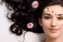 Bốn con giáp có số thành 'tỷ phú' từ hai bàn tay trắng