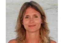 Bà mẹ ăn cành cây, cuốc bộ 40 km để cứu gia đình