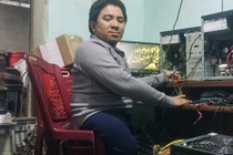 Mối tình "sét đánh" của chàng trai mắc bệnh xương thủy tinh