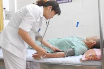 Nội soi cứu chữa bệnh nhân tắc thực quản