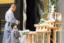 Chồng và con trai sao nữ Nhật vừa qua đời lặng lẽ khi xuất hiện