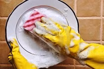 Mẹo hay rửa bát sạch và không có mùi hôi