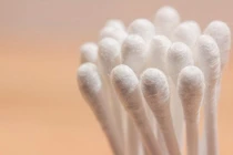 Sử dụng bông tăm có thể gây điếc cho trẻ nhỏ