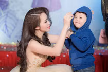 Bí quyết dạy con ngoan của Á hậu Thụy Vân