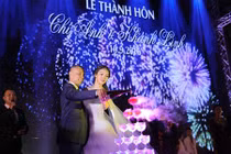 Chí Anh và chuyện tình chưa kể với vợ kém 20 tuổi