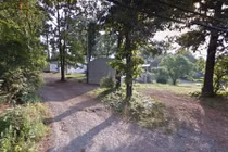 Mẹ kế hành hạ con chồng, bắt tắm nước đá